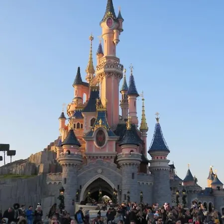 Apartment Little Explorer*studio*disneyland*valdeurope*paris Montevrain